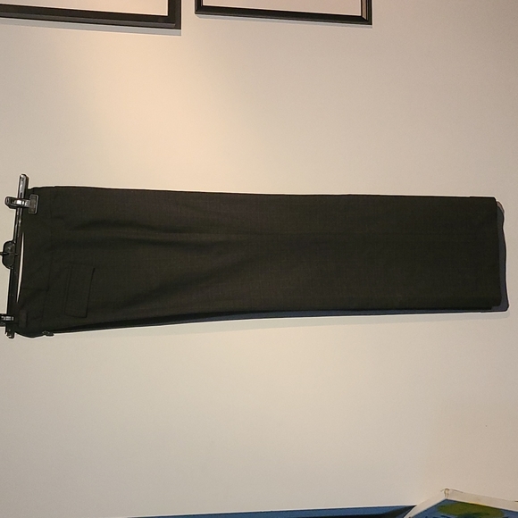 Grey cuff pant - Picture 2 of 4